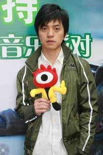 李健老婆爆料视频最新,夫妻甜蜜瞬间，独家爆料视频引网友热议